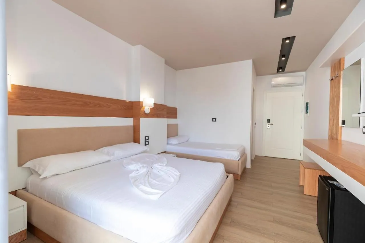 Ventus Hotel Ksamil 4*,  Arnavutluk