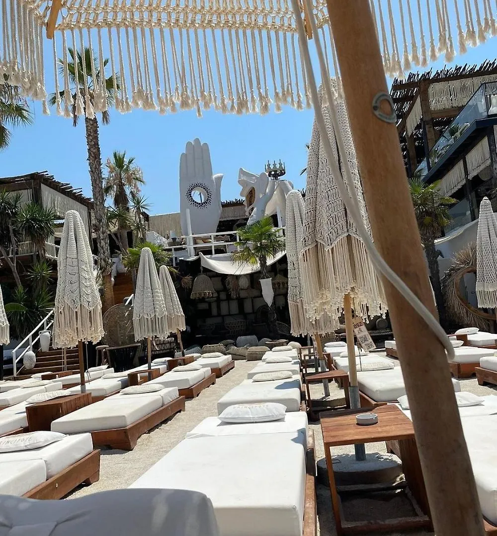Ventus Hotel Ksamil 4*,  Arnavutluk
