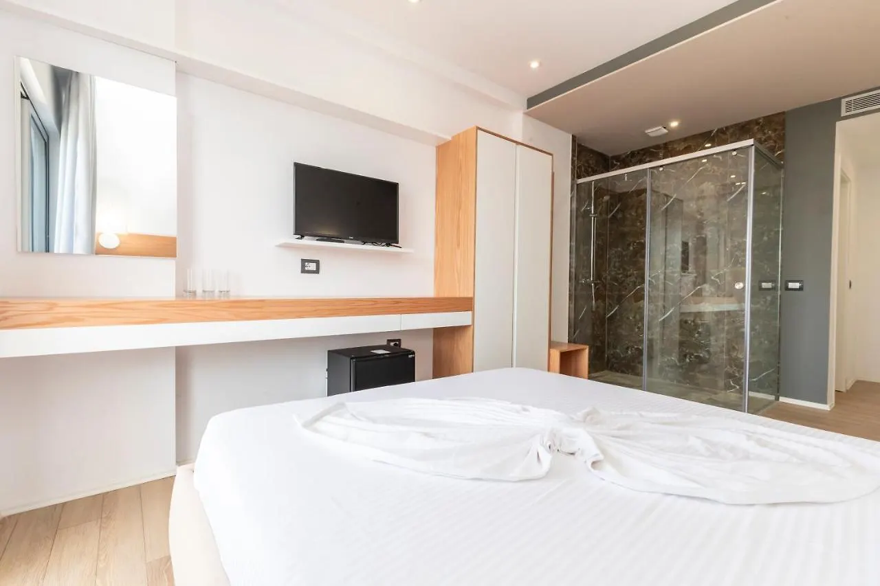 Ventus Hotel Ксамил