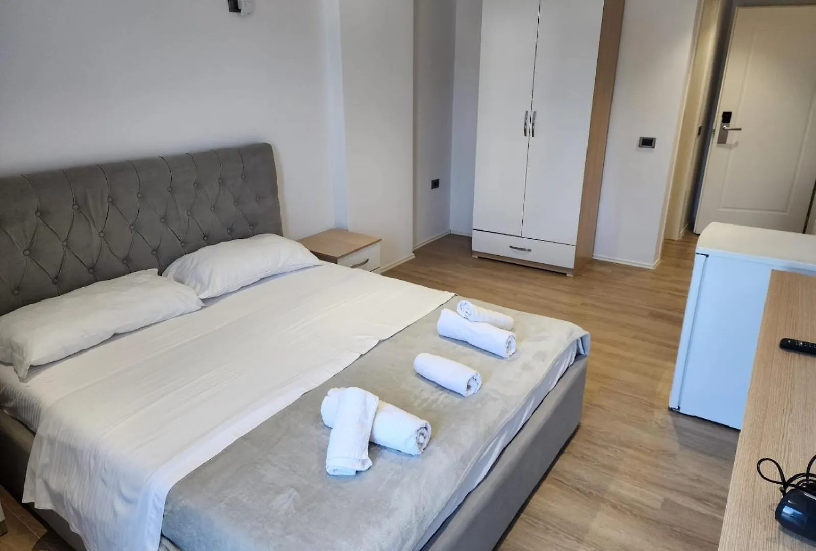 Ventus Hotel Ксамил